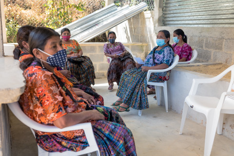 Vaccination Day against COVID-19 for midwives and health personnel in Guatemala. 