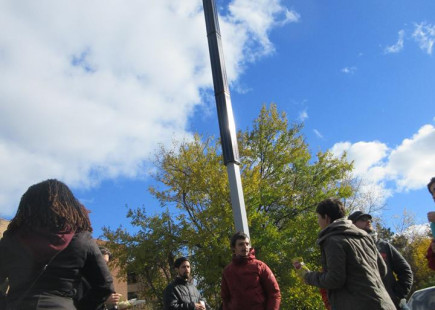 Alumbrado viario de energía solar comunitaria